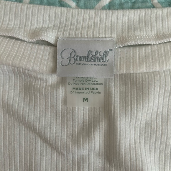 Elegant White Ribbed Bodysuit - Picture 7 of 9